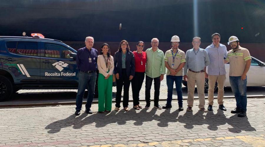 Autoridades de Vila Velha visitam complexo portuário para troca de informações
