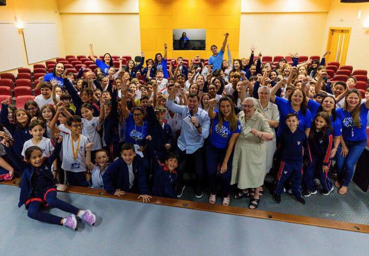 📚 Alunos do Colégio São José entrevistam o prefeito Arnaldinho Borgo