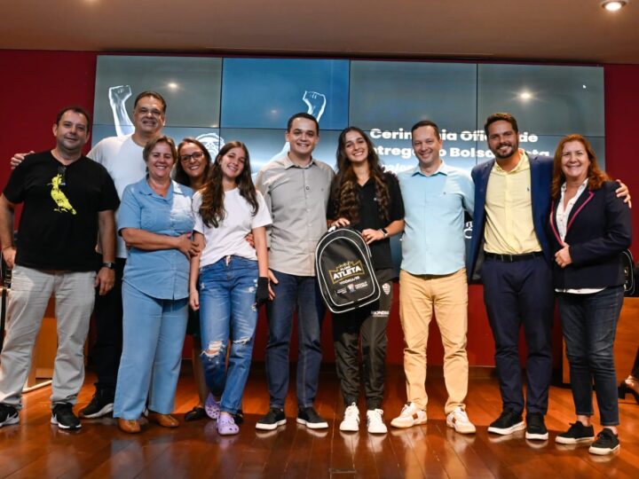 Plano Atleta: Pazolini entrega kits em cerimônia regada a alegria e gratidão