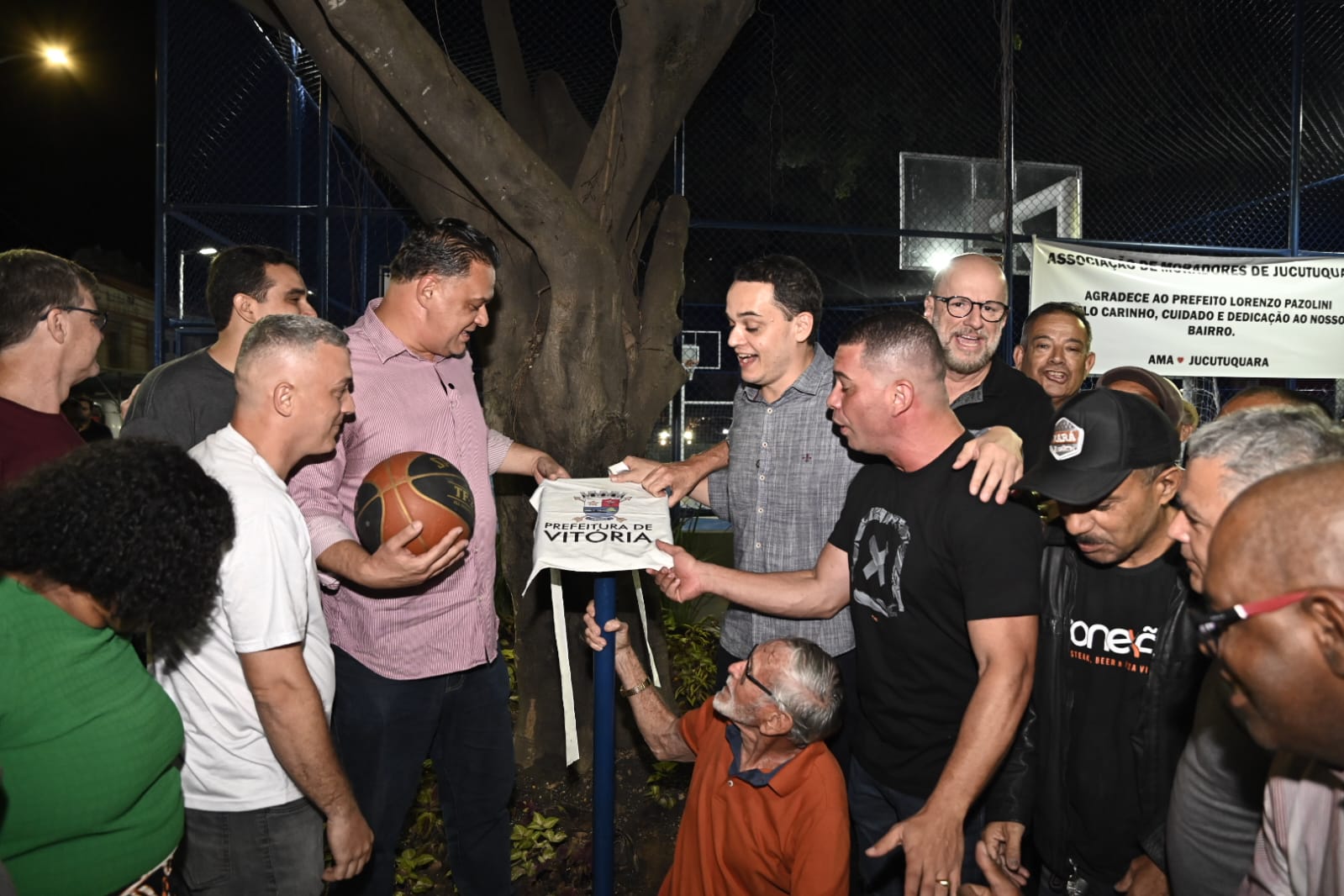 Pazolini inaugura praça ressignificada em Jucutuquara