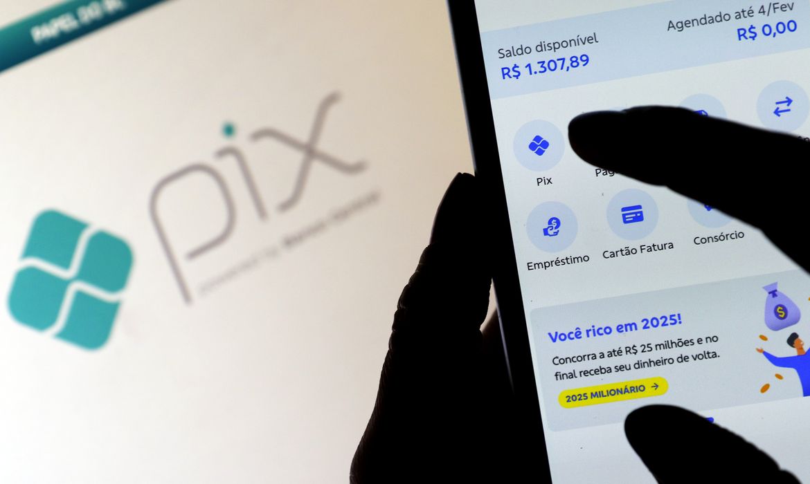 Pix estreia segunda (16) pagamento automático e em breve terá parcelamento, “aposentando” cartões