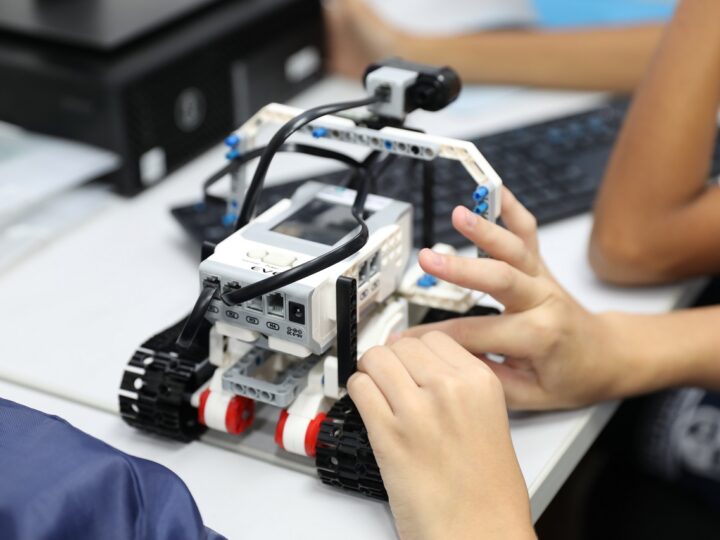 Alunos de Cariacica se preparam para brilhar na Olimpíada Brasileira de Robótica