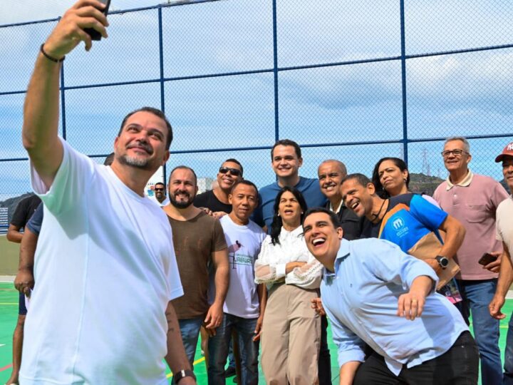 Pazolini e lideranças comunitárias inauguram Complexo Esportivo do Jaburu: novo espaço de lazer, esporte e convivência