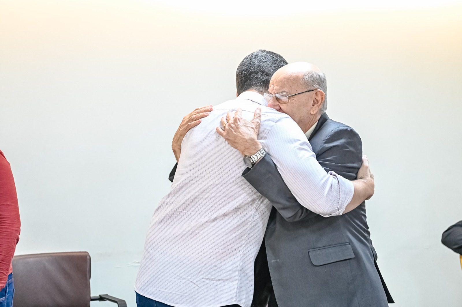Primeira Assembleia de Deus do estado realiza manhã de reflexão e oração com Pazolini