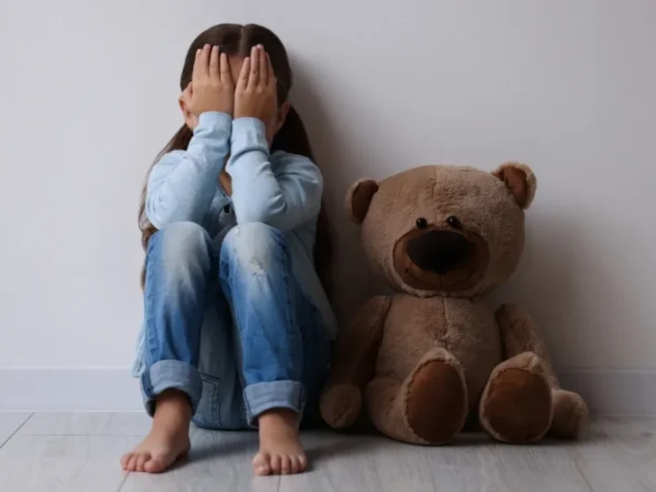 Especialistas alertam sobre sinais de abuso sexual infantil após caso em escola de Vila Velha