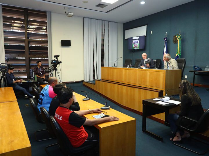 Comissão debate adaptação do futebol de base para preservar saúde e formação de jovens atletas