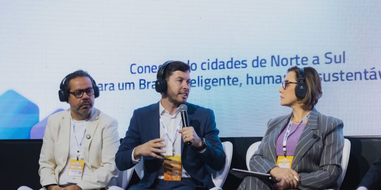 Prefeito Arnaldinho projeta “Vila Velha Ágil” no cenário internacional de inovação