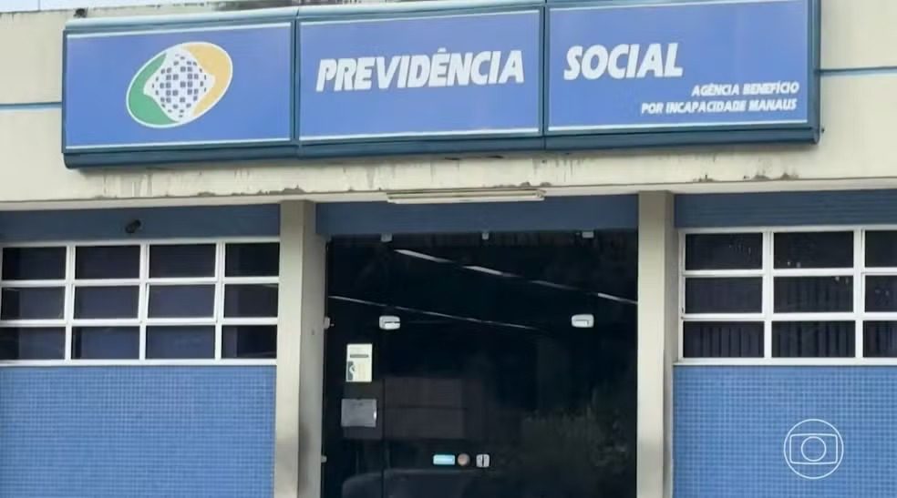 Disputa interna no INSS pode travar análise de pedidos e inflar espera de segurados