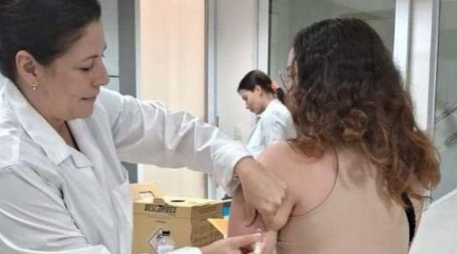 Capacitação prepara profissionais para reforçar atendimento nas salas de vacina