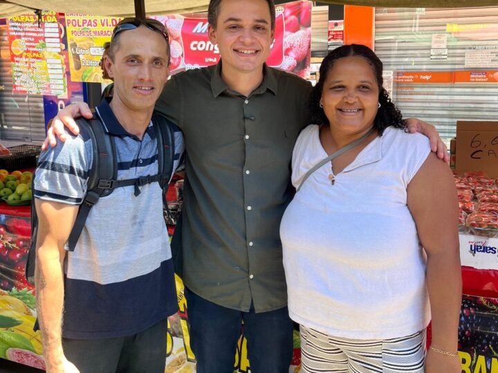 Pazolini marca presença em feira de Campo Grande e reforça conexão com a população