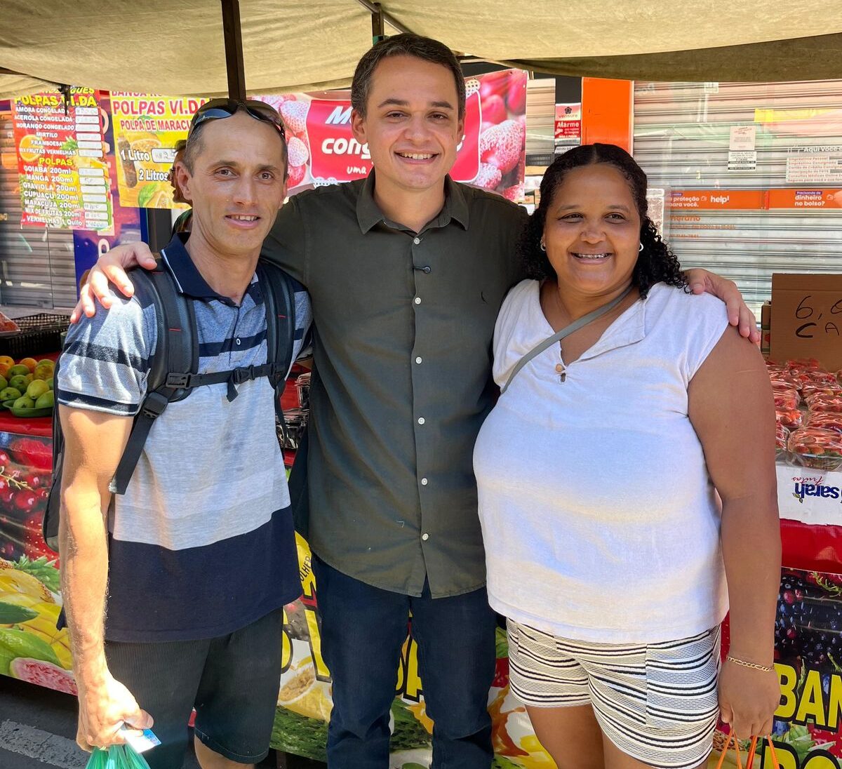 Pazolini marca presença em feira de Campo Grande e reforça conexão com a população