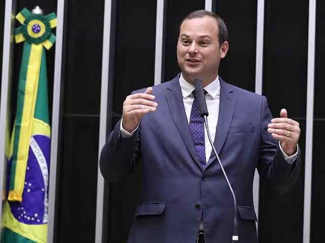 Victor Linhalis atua junto ao Ministério e garante avanço para pescadores profissionais