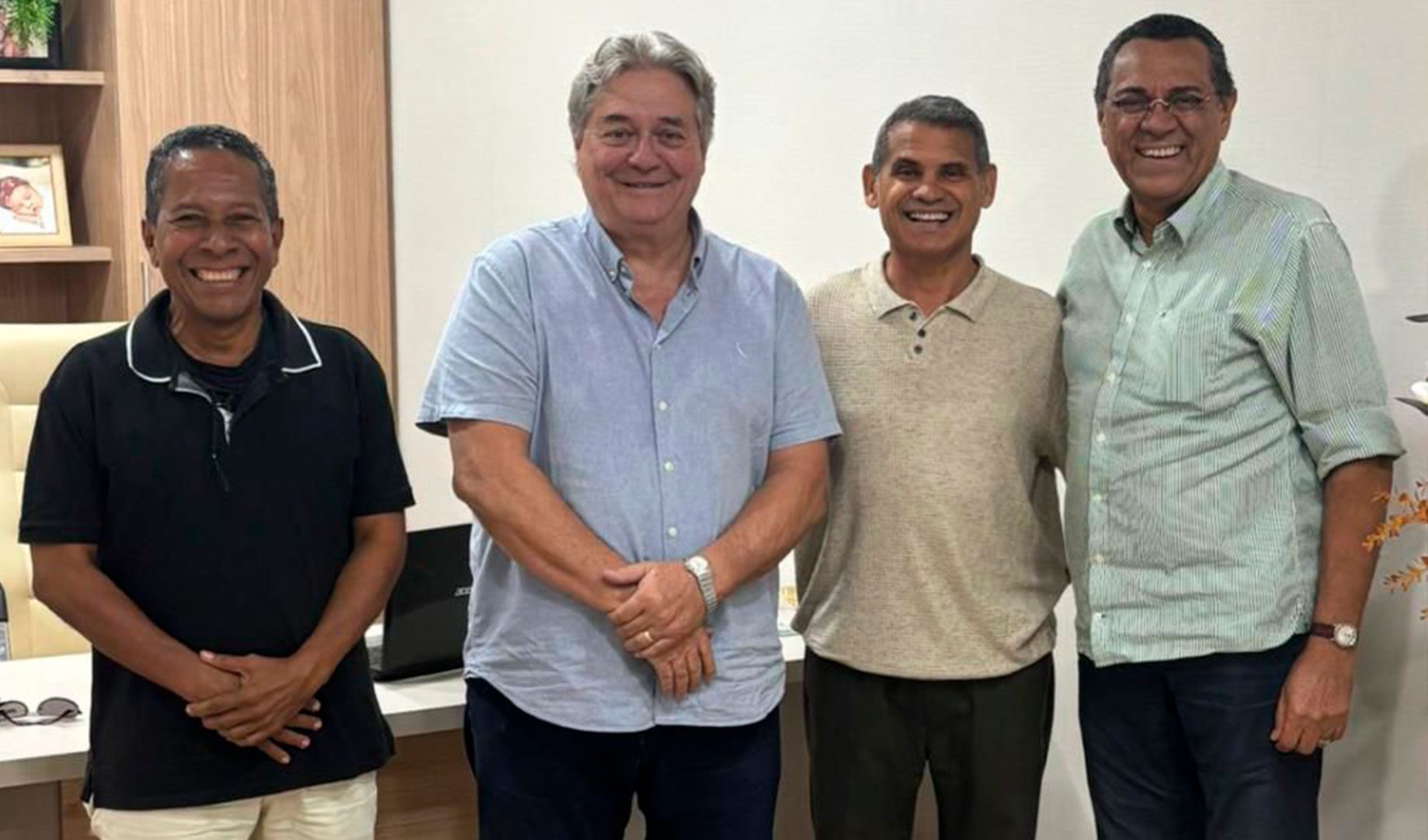 Entre café, espiritualidade e política: Luiz Paulo Vellozo Lucas ganha força no interior do Espírito Santo