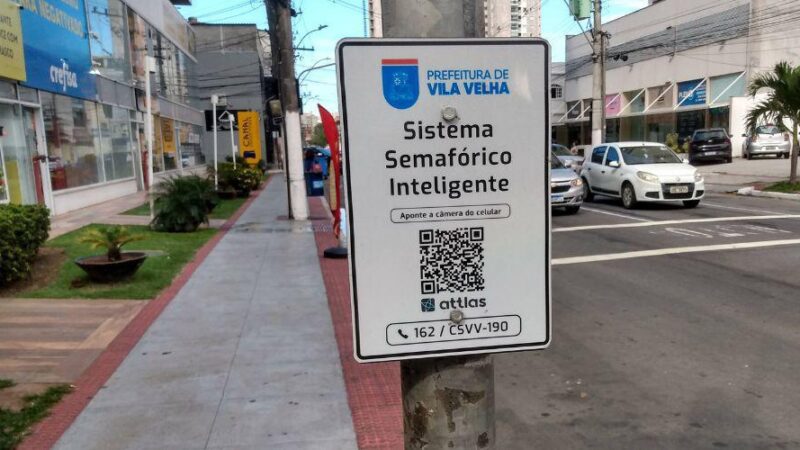 Sistema de QR Code nos semáforos de Vila Velha registra mais de 2 mil chamados em seis meses