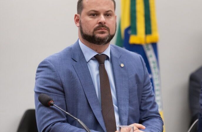 Saúde de cinco municípios capixabas recebe reforço com articulação de Dr. Victor Linhalis
