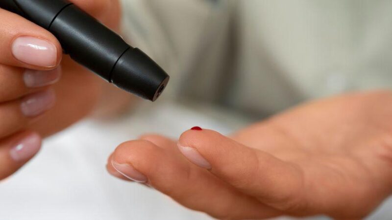 Vila Velha reforça combate às hepatites virais com capacitação para profissionais da saúde