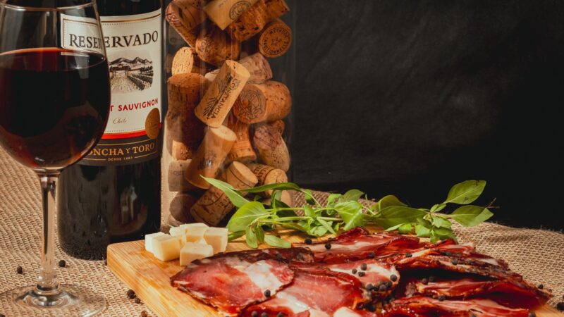 Feira Sabores da Terra reúne 178 produtores na Praça do Papa com produtos da agricultura familiar e atrações culturais